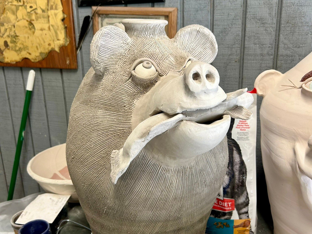 Smoke In The Mountains Pottery-Brasstown必去景点