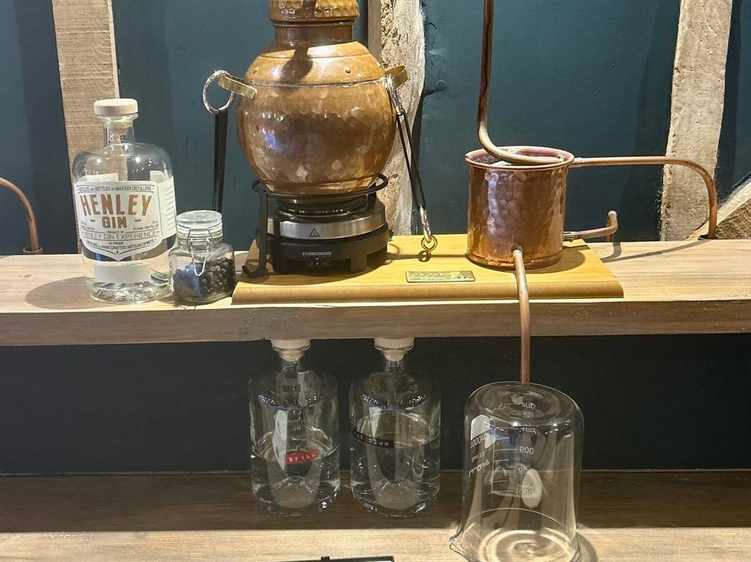 The Henley Distillery Gin Experience景点图片