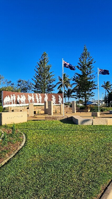 Emu Park Memorial Walk景点图片