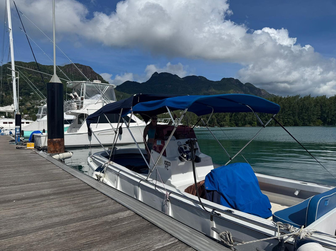 Rocco Locco Boat Charter & Tour-伊甸岛必去景点