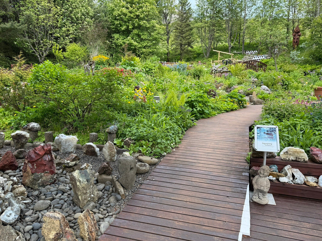 Petra´s Stone Collection-Stodvarfjordur必去景点