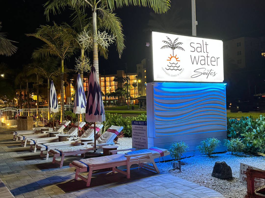 Salt Water Suites主图