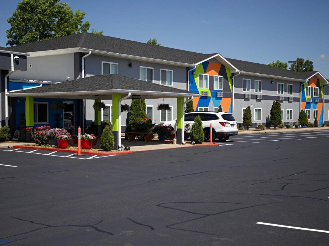 Chanute酒店住宿-Express Inn Parsons