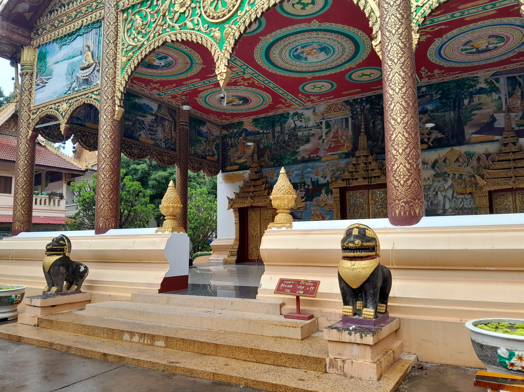 Wat Inpeng-万象必去景点