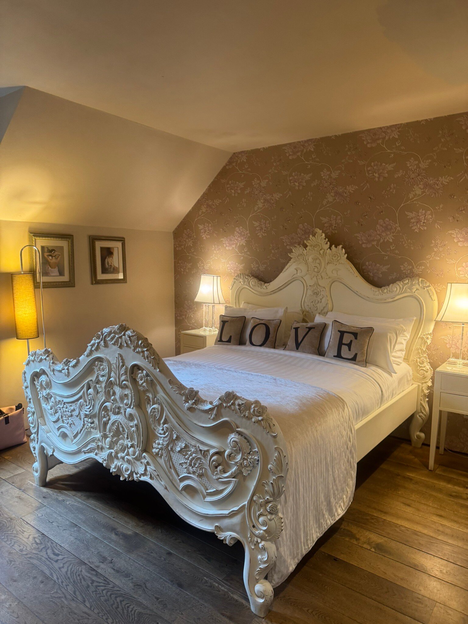 Glenskirlie House and Castle-官方