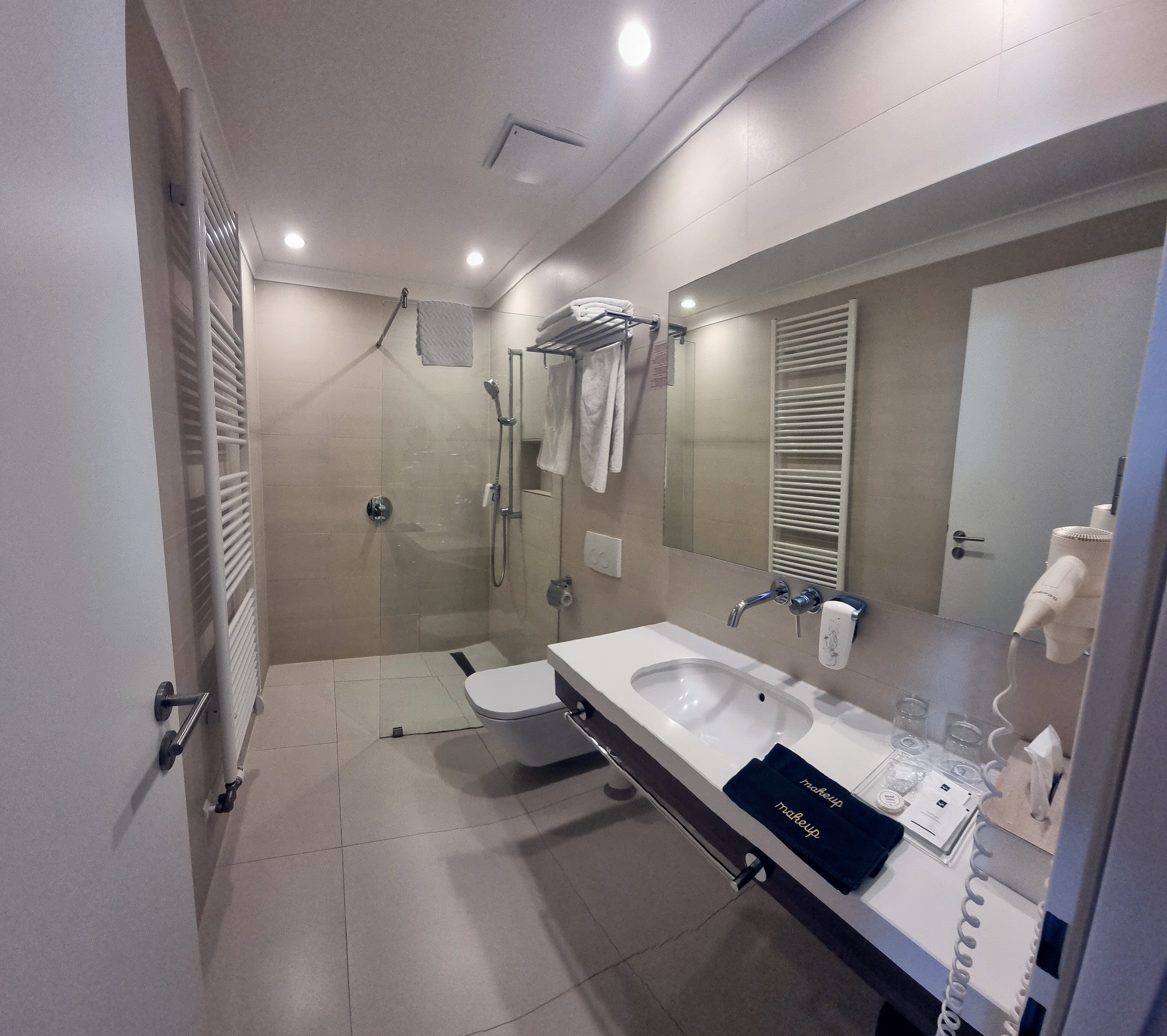 Adele Boutique Hotel-浴室