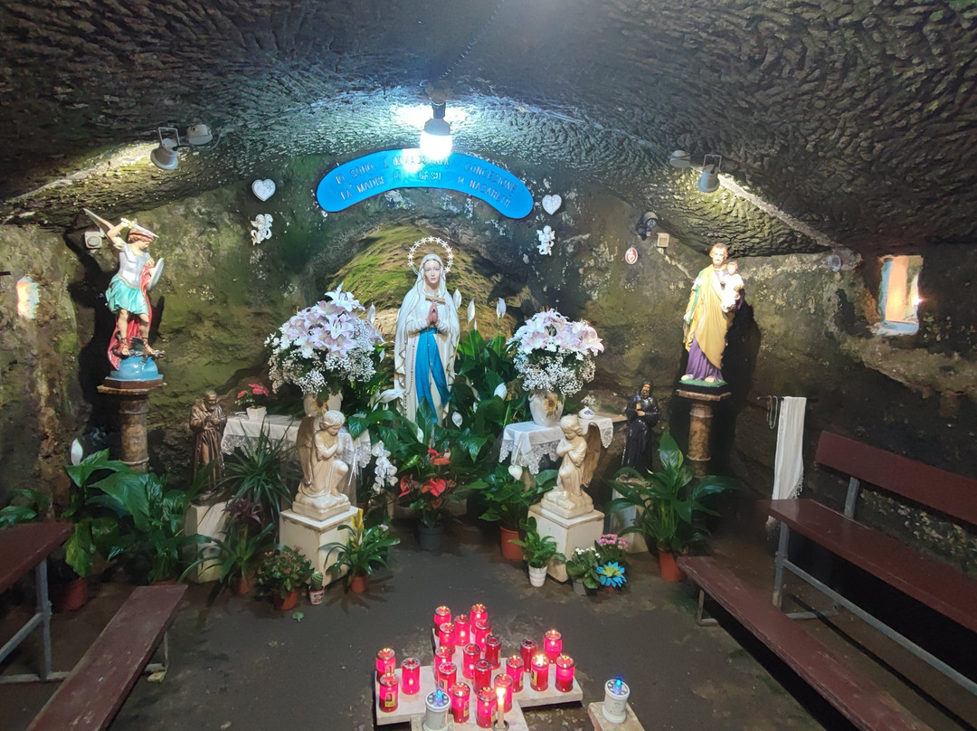 Grotta delle Apparizioni-Marta必去景点