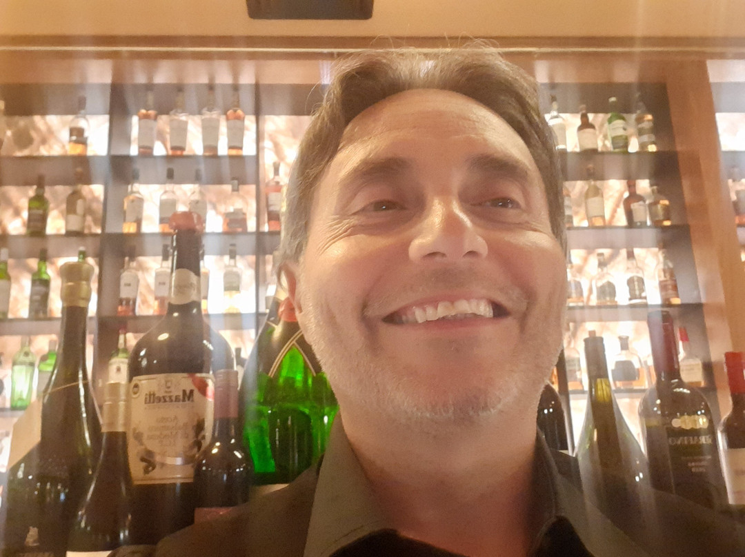 Roberto's On Bennett