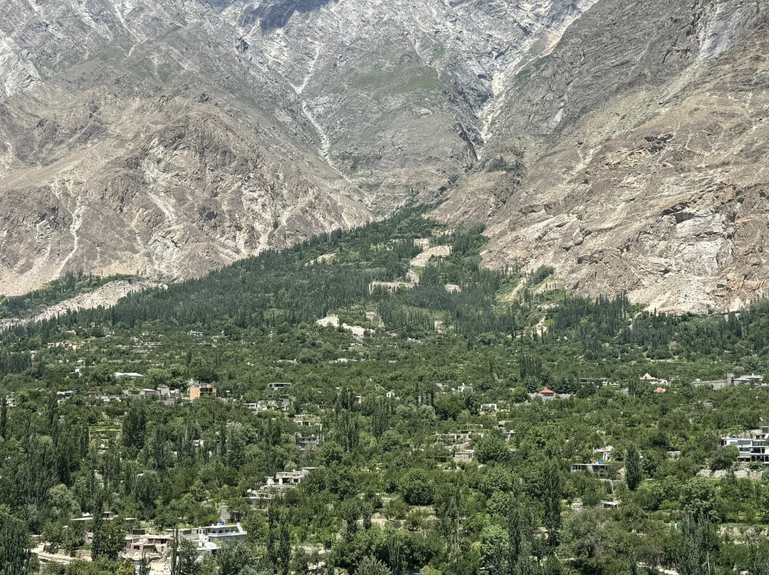 Hunza Serena Hotel主图