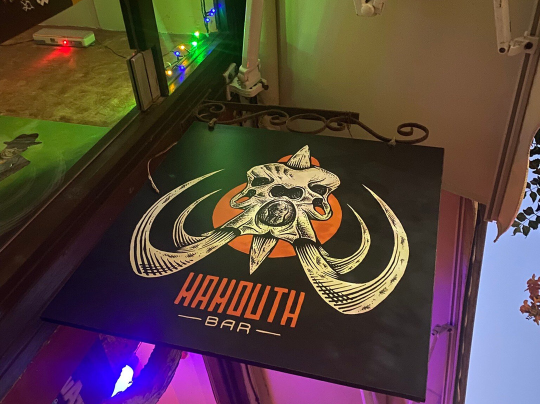 Mamouth Bar-干尼亚必去景点