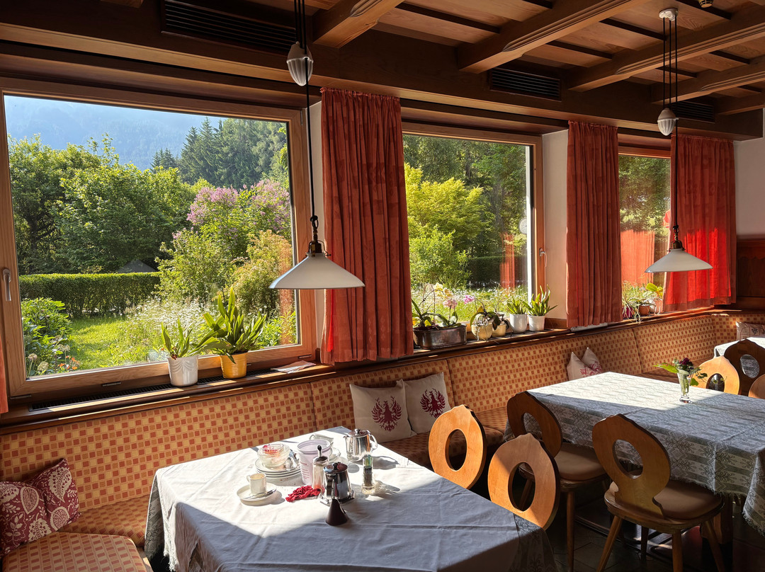 Hotel & Appartements Perwanger主图