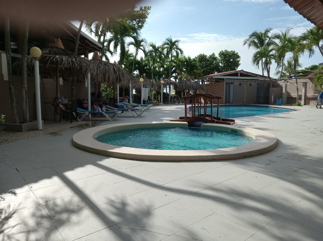 Bay View Hotel主图