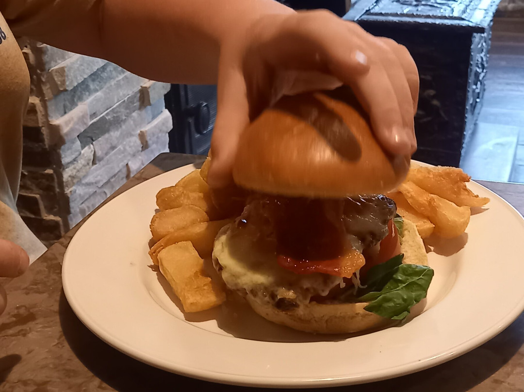 The Blue Bell Inn主图