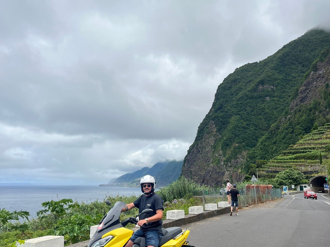 Rent-a-Scooter Madeira-沙尔必去景点