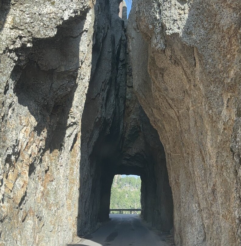 Needle Eye Tunnel-卡斯特必去景点
