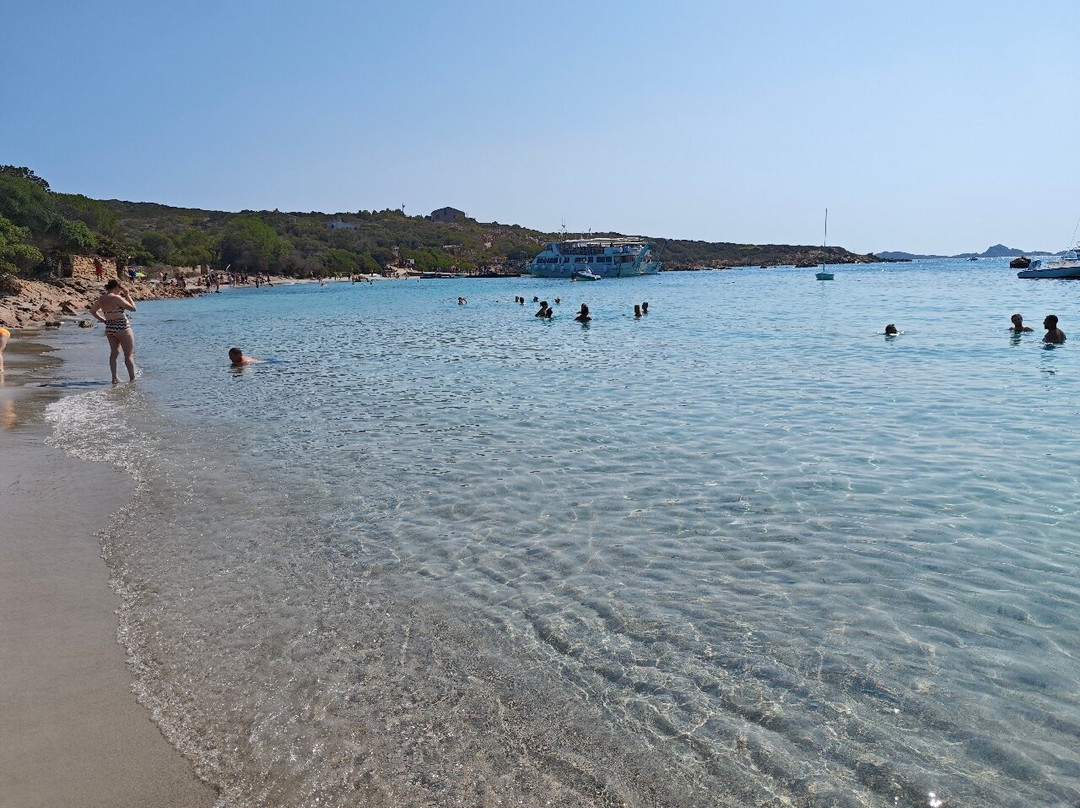 Spiaggia La Licciola-圣特雷莎加卢拉必去景点