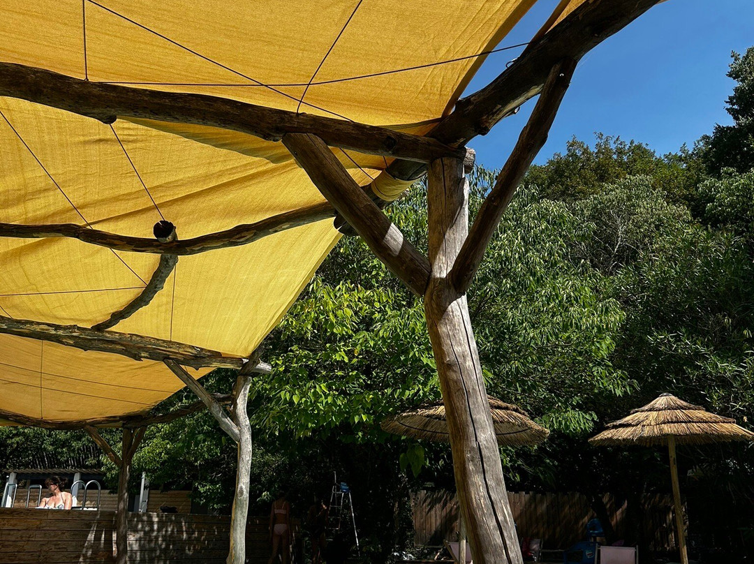 Isla Cool Douce-Chauzon必去景点