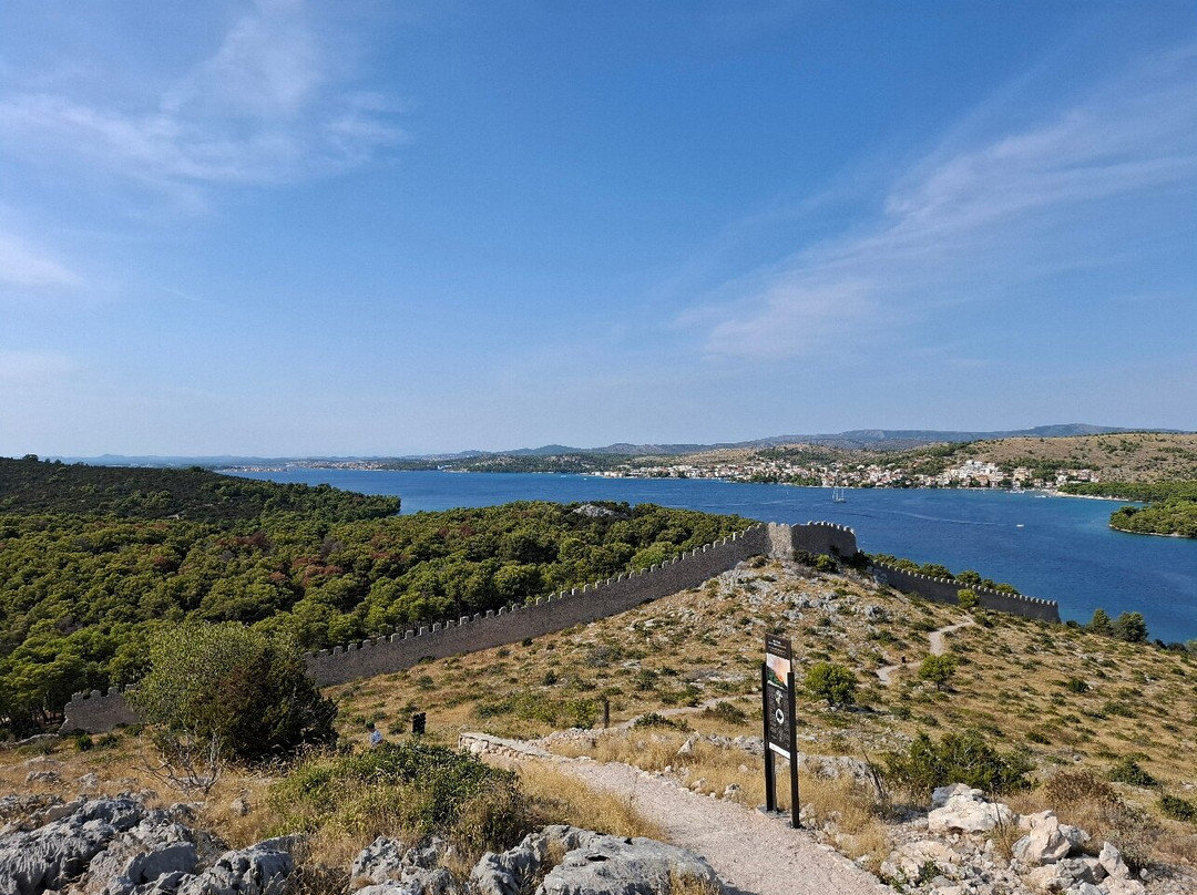 The Wall of Ostrica  (Bedem Grebastica)-Grebastica必去景点