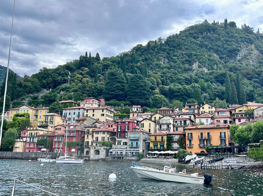 Trenodisailing-瓦伦纳必去景点