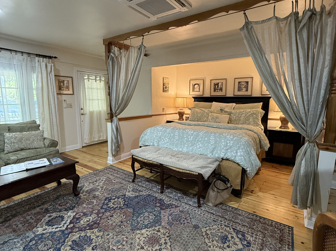 The Victoria Inn主图