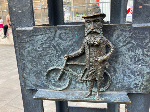 Budapest Insolite-布达佩斯必去景点