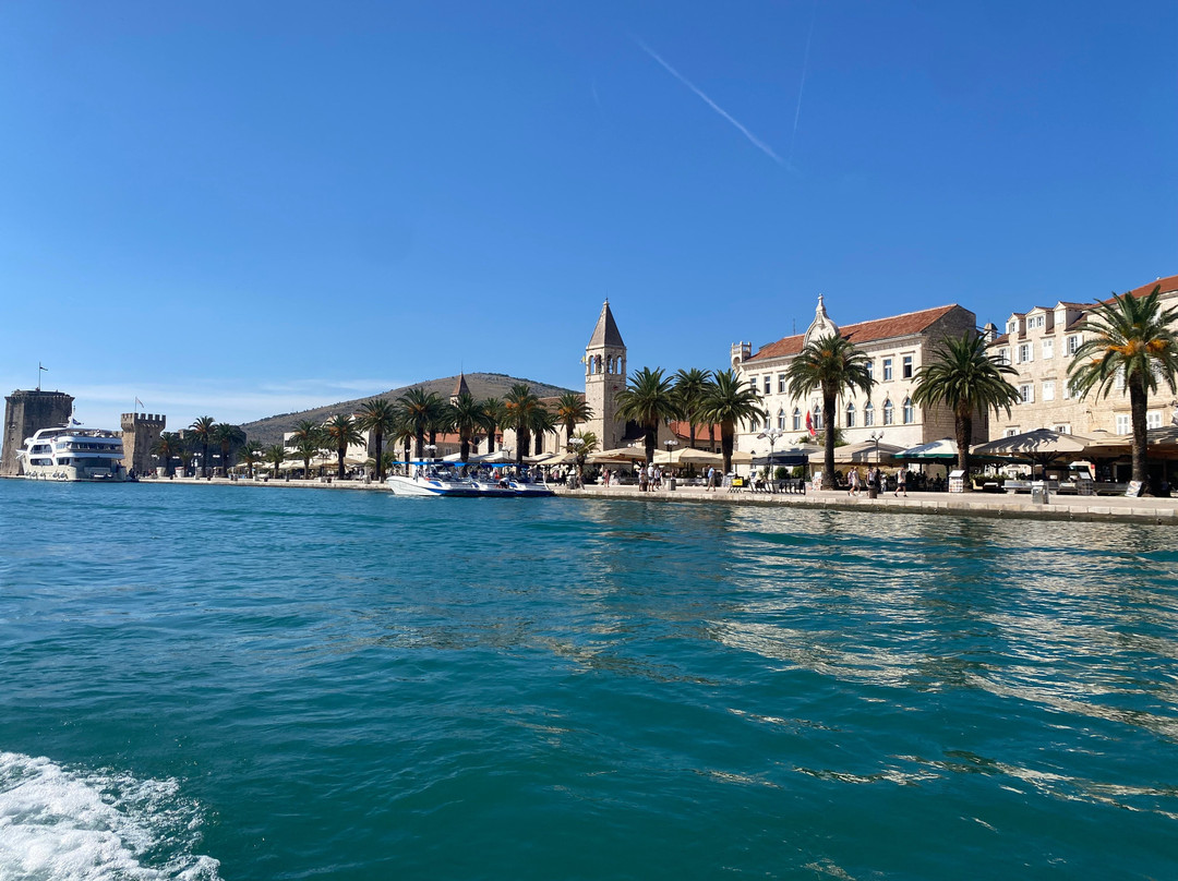 Rent A Boat Dalmacija-Kastel Luksic必去景点