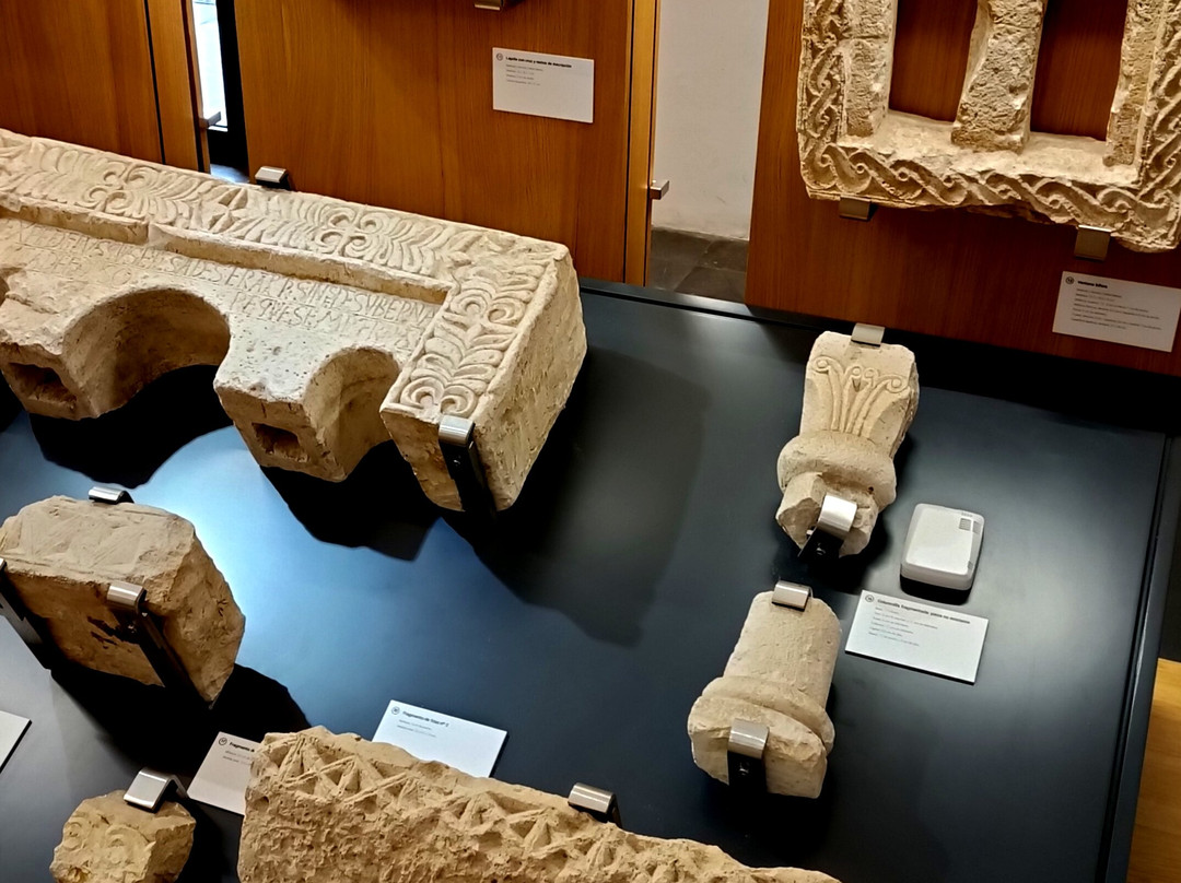 Museo Prerromanico de San Martín de Salas-Salas必去景点