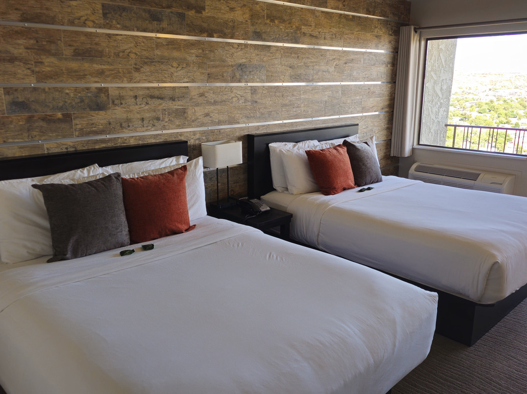 Inn on The Cliff主图