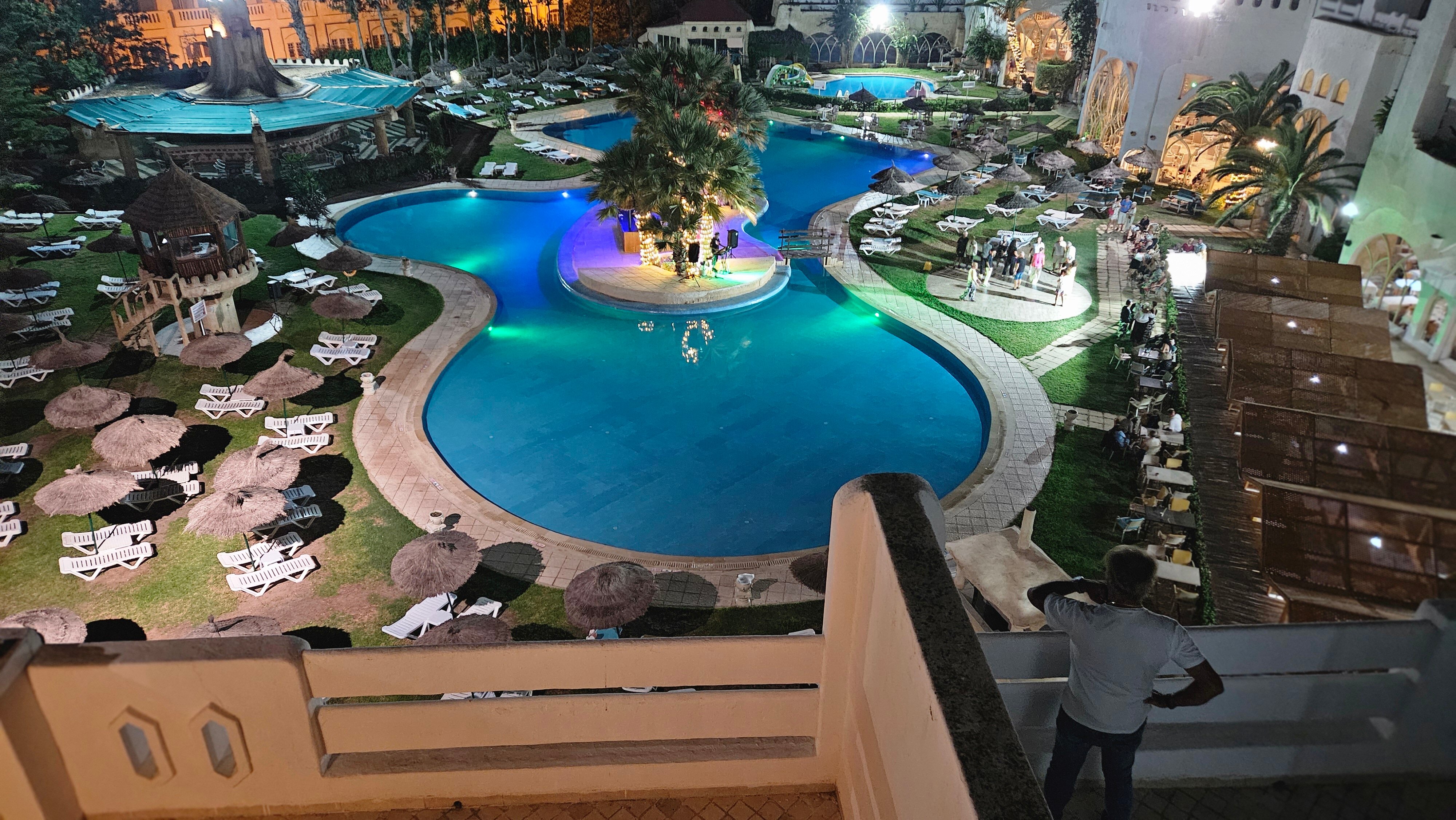 文奇里拉巴亚酒店-泳池