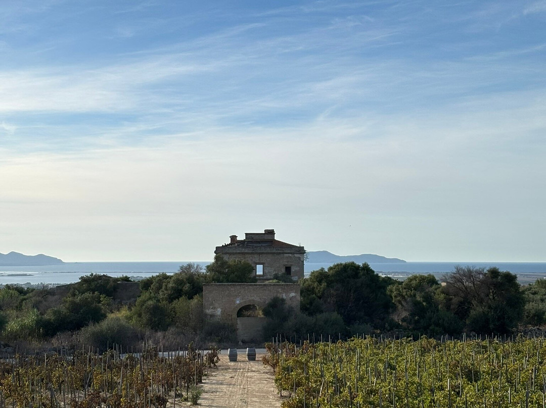 巴格里欧多纳弗兰卡酒店主图
