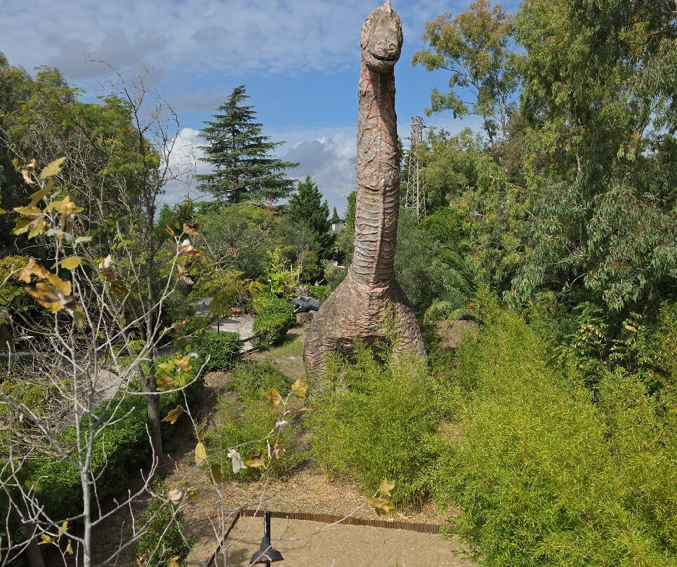 Parco dei Dinosauri-卡斯特拉纳格罗泰必去景点