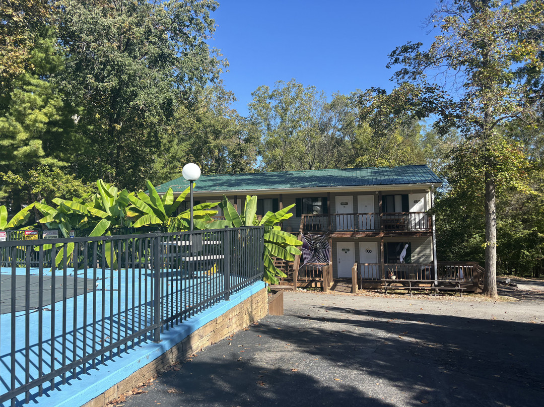 Timber Pointe Resort主图