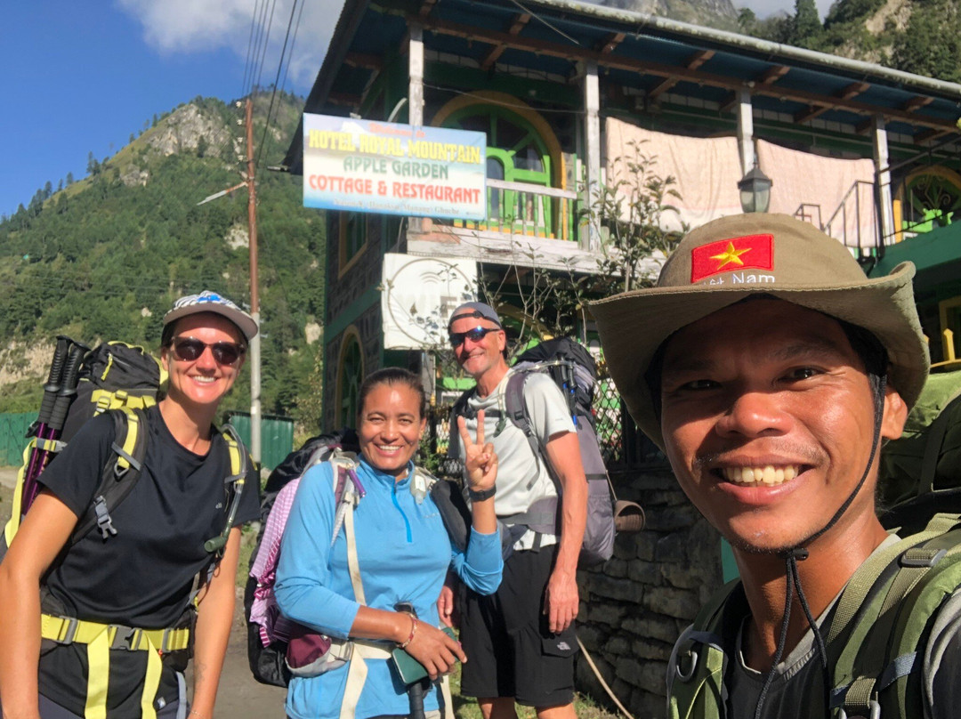 Durga Female Trekking Guide-博卡拉必去景点