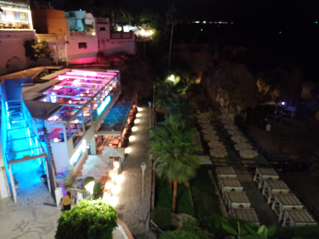 Calahonda Beach-内尔哈必去景点