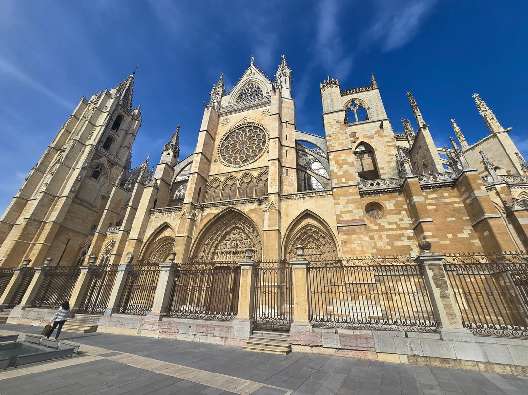 Villanueva del Condado酒店住宿-Hotel Q!H Centro Leon