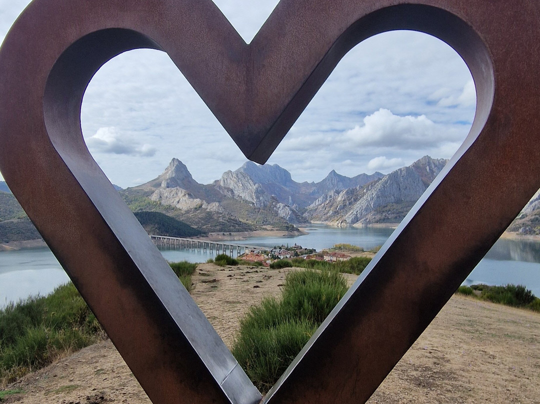 Embalse De Riaño-Riano必去景点
