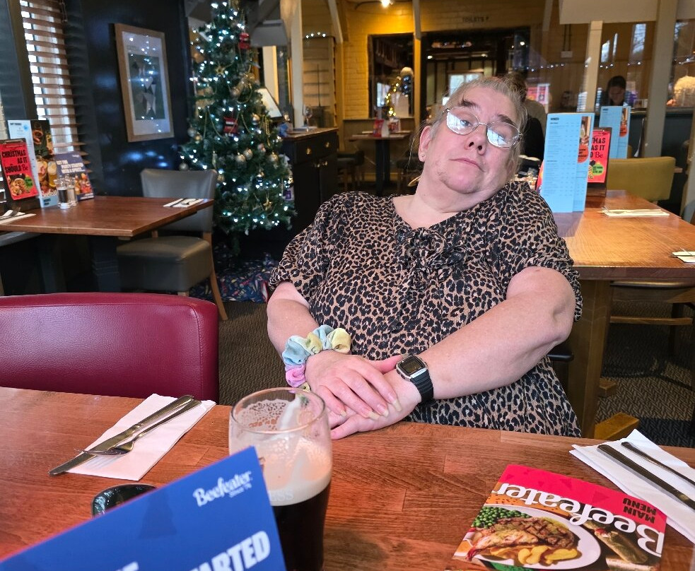 普瑞米尔哈洛酒店主图