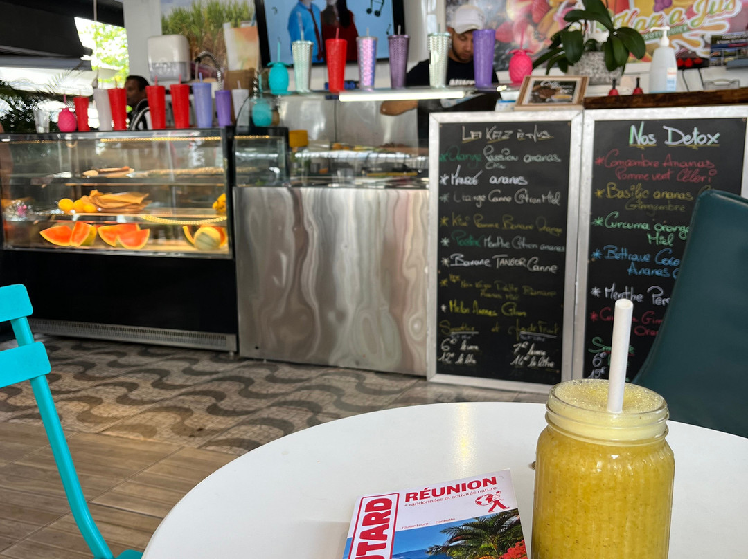 Petit Marché-圣丹尼必去景点