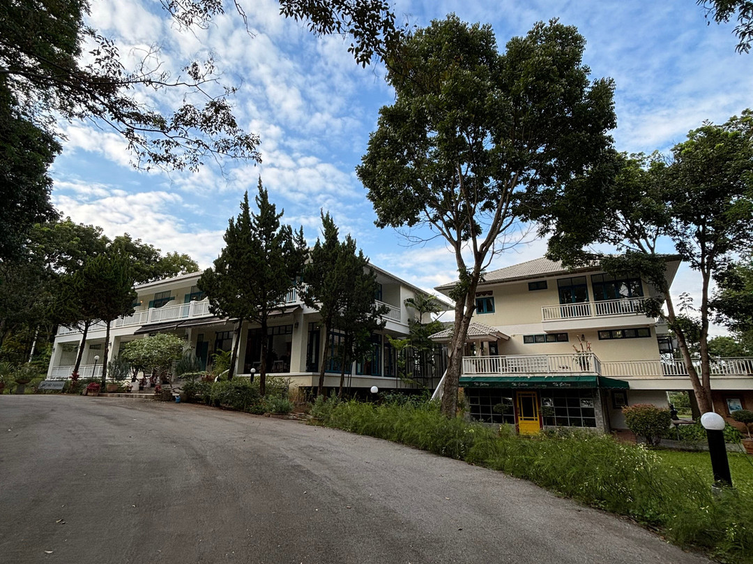 Santosha Health & Lifestyle Resort主图