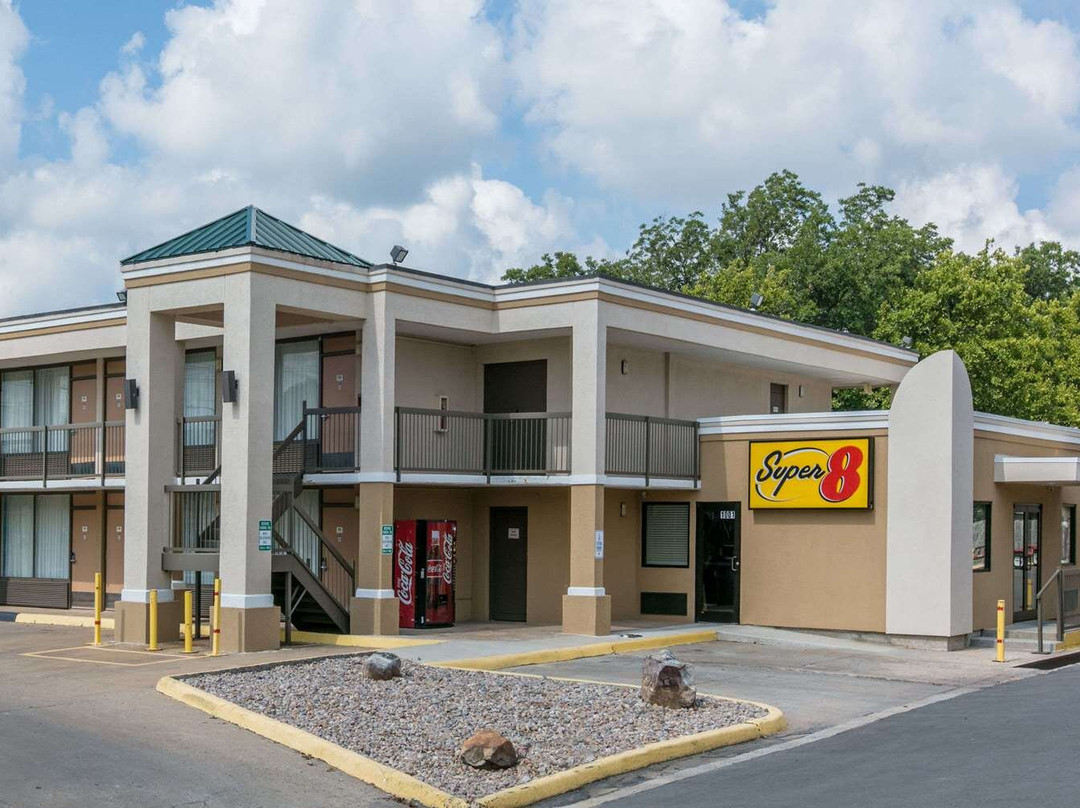 Countyline酒店住宿-Super 8 By Wyndham Duncan