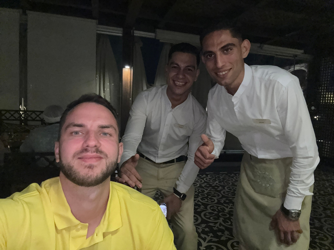 Amoura - Lebanese Restaurant