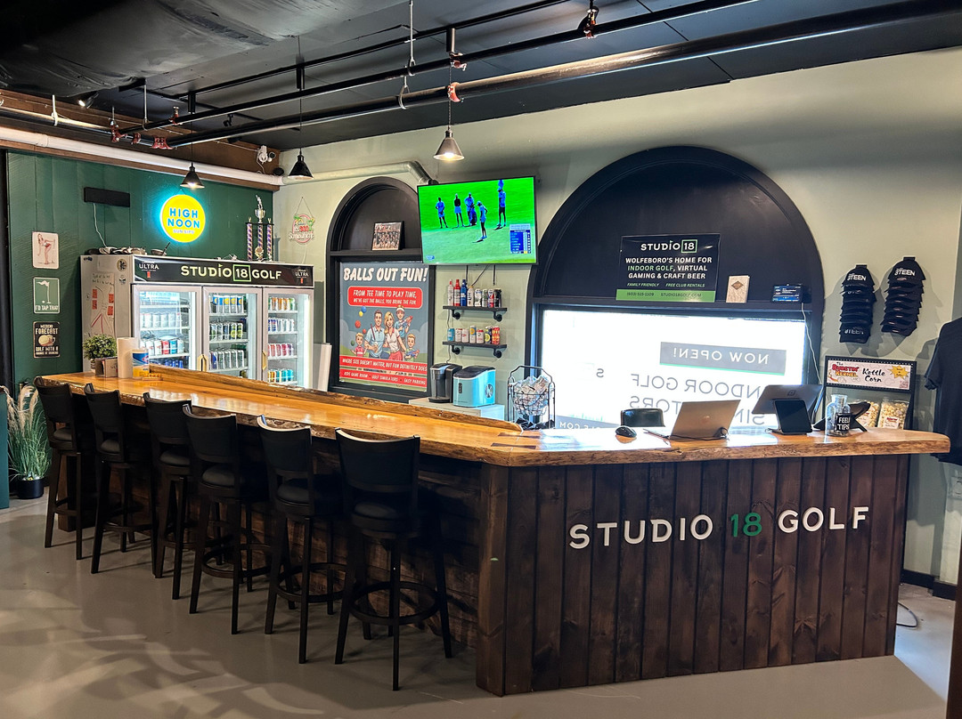 Studio18 Indoor Golf & Games-沃尔夫伯勒必去景点