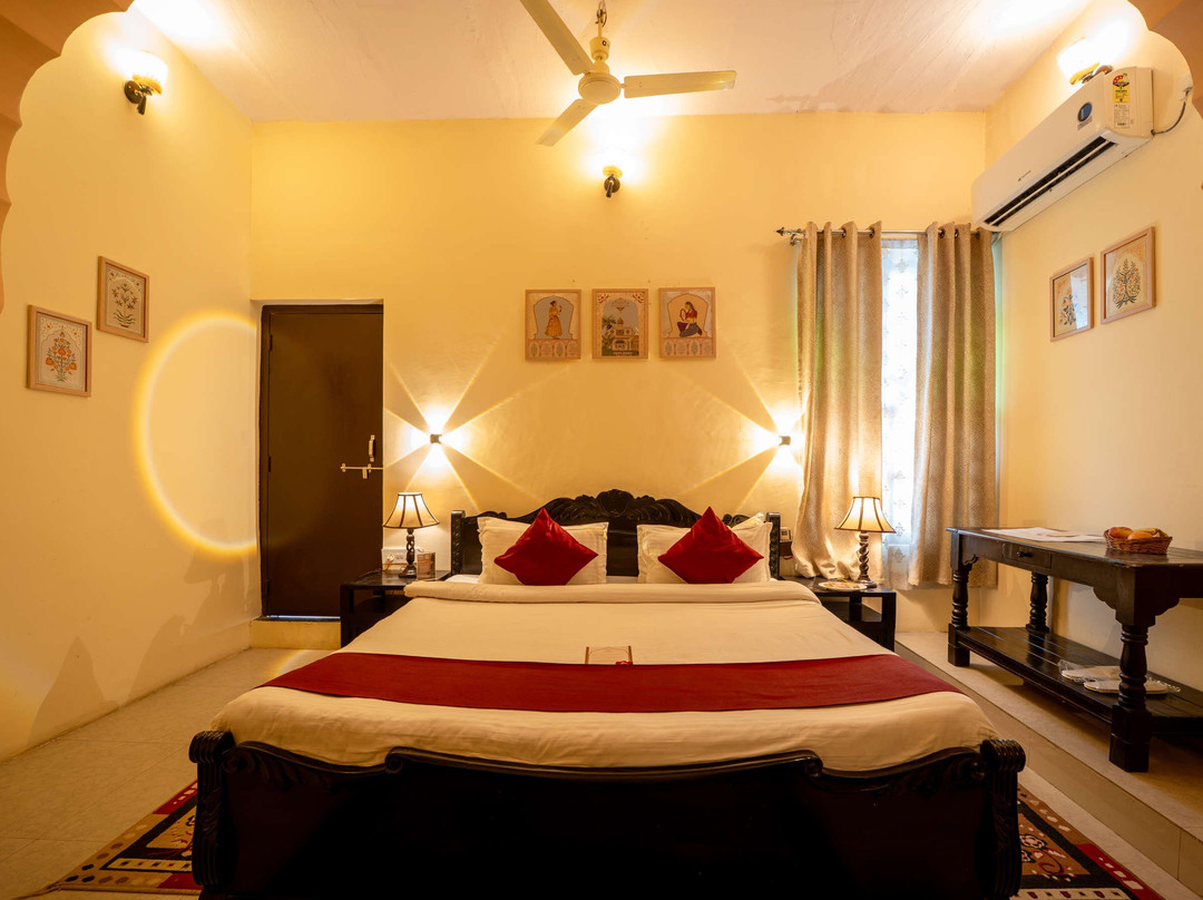 Hotel Shahi Palace主图