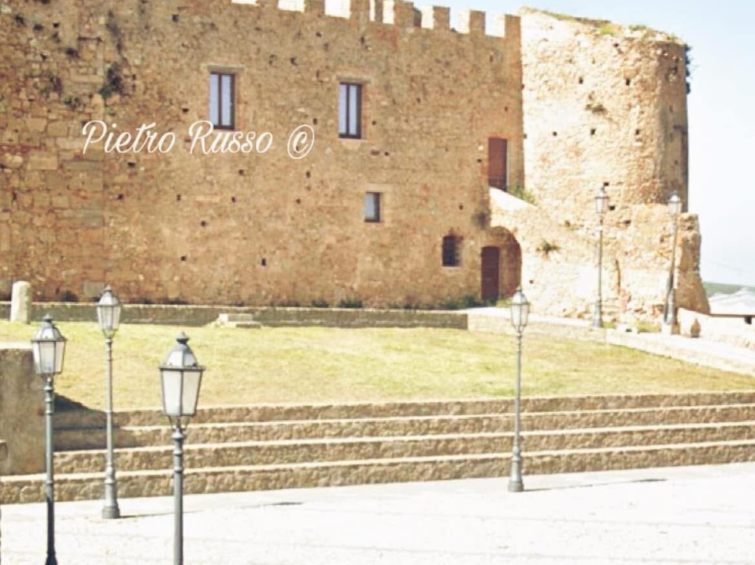 Castello di Strongoli-Strongoli必去景点