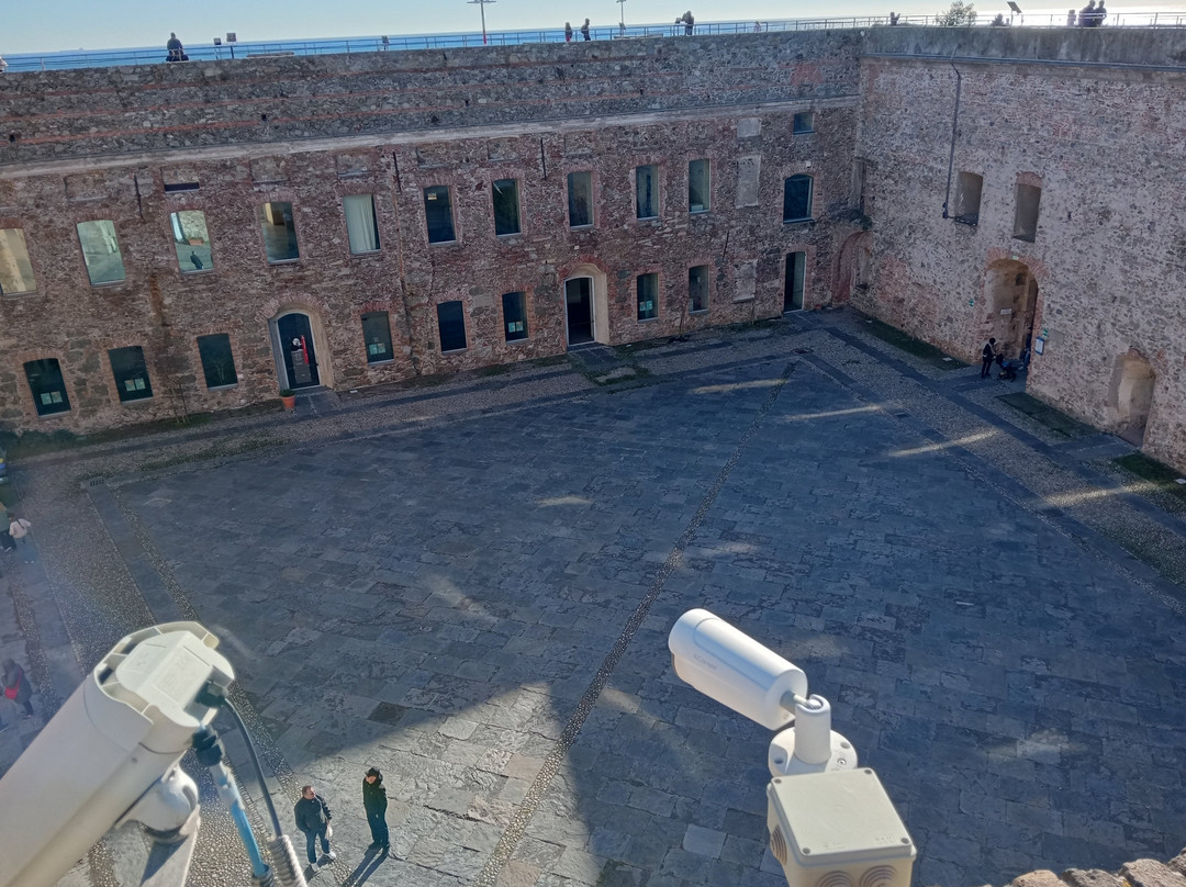 Fortezza del Priamar-萨沃纳必去景点