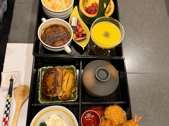 松泉閣 花月主图