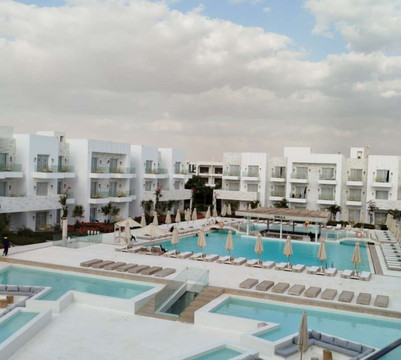 日出塔诺克度假村主图