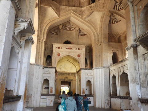 Chaturbhuj Temple-欧恰必去景点