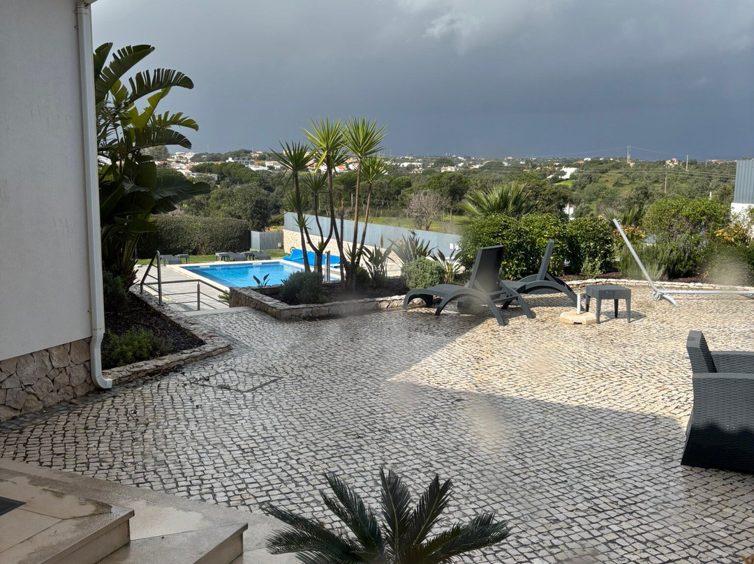 阳光田野旅馆 - 限成人主图