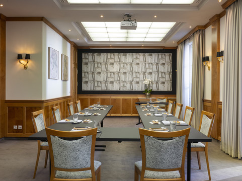 亚格托波兹丹酒店主图